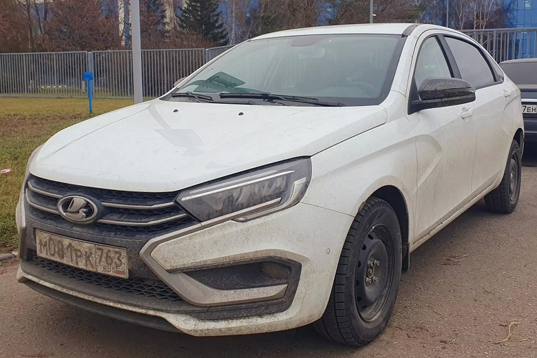 Рассекречена упрощенная Lada Aura — такие машины будут работать в такси